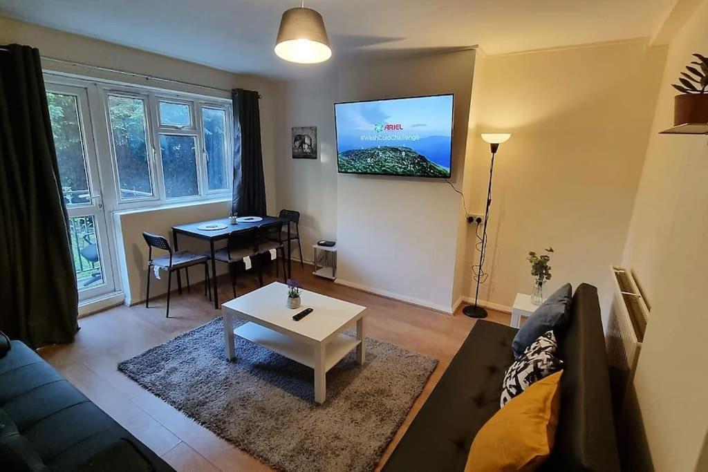 2 Bedroom Apartment In Kennington London Kültér fotó